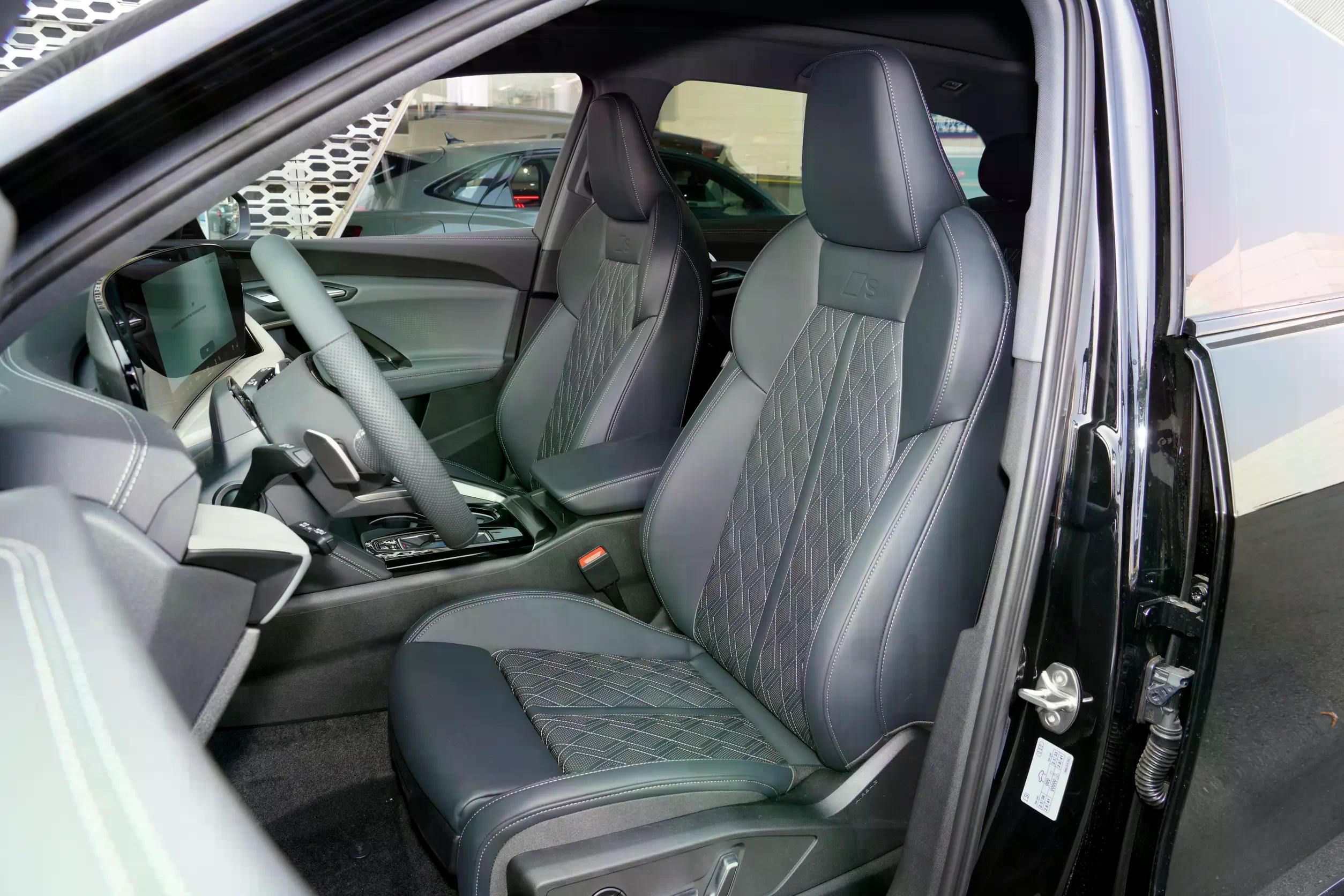 Audi Q5L: купить под заказ из Киргизии