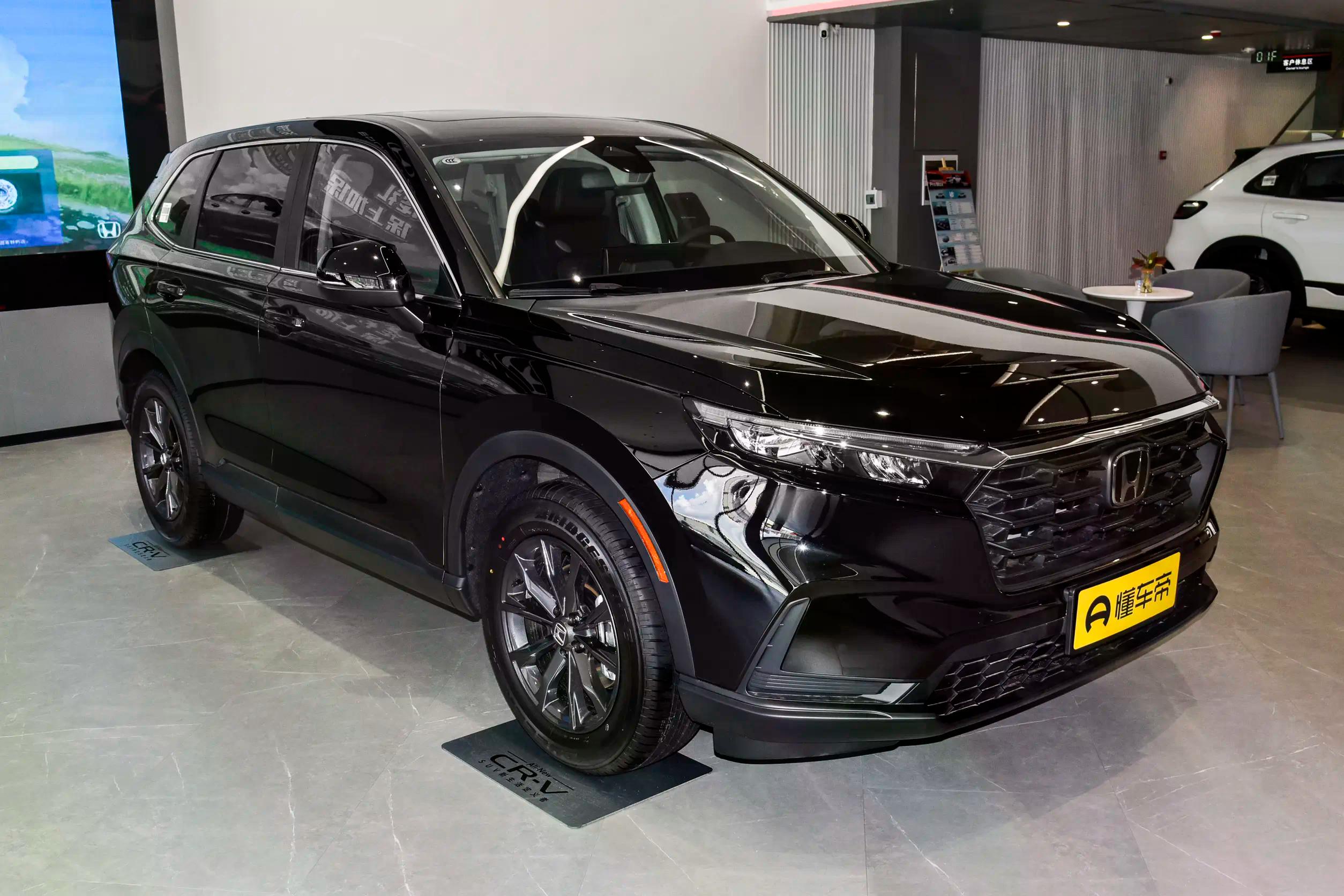 Honda CR-V — фото автомобиля, который мы привозим под заказ