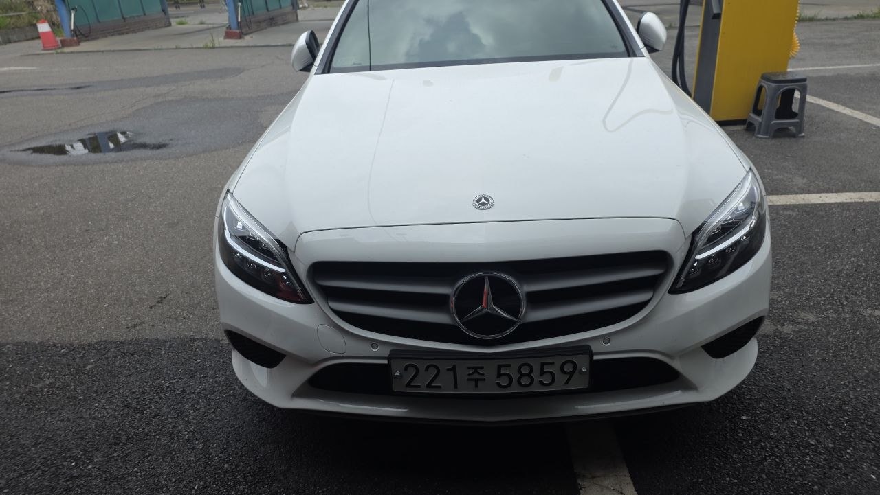 Mercedes-Benz C200: авто из Кореи